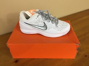 Nike Womens Zoom Cage 2 Tennis shoe size 7.5 White/ Silver