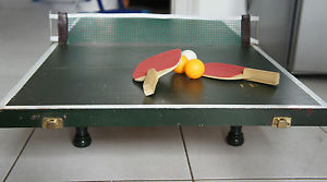 TABLE DE PING PONG VALISE VINTAGE EN TRES BON ETAT