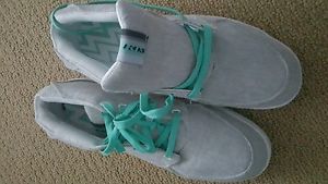Men's casual tennis shoe size 14