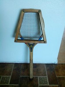 vintage broadway wood tennis racquet pawtucket,r.i. mfg co.