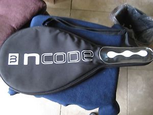 Wilson Ncode W4 Savage Sapphire racquet 4 3/8 + black carry bag