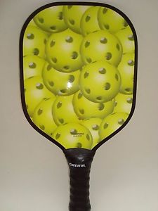 SUPER NEW  PICKLEBALL PADDLE WIDEBODY GREEN PICKLEBALL DESIGN  W400