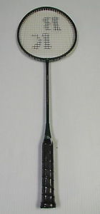 New Original Black Knight BK-710 Graphite Composite Badminton Racquet,With Head