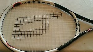 Prince  air o rebel  107 sq in head.  No 2 grip.
