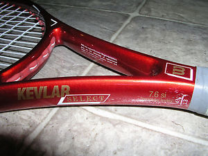 Wilson Kevlar Select. 7.6 SI. Grip Size 4 3/8. Tennis Racquet w/cover
