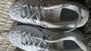Nike cage tennis shoes