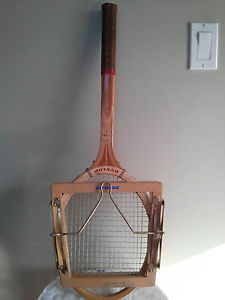 Vintage DUNLOP wooden tennis racket, made in England