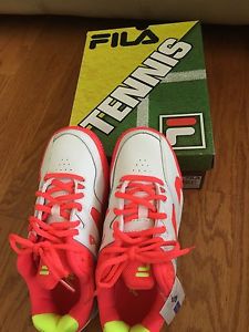 Fila Sentinel Tennis Shoes For Girls 4.5 Brand New In Box