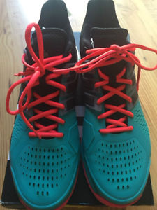 NEW adidas Tennis Energy BOOST Green/Bk/Pk Men's Shoe, size 12