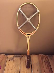 Vintage TAD Davis Classic Professional Wood Tennis Racket with Zephyr Press