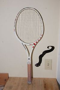 VINTAGE KNEISSL WHITE STAR Master 25 TENNIS RACQUET RACKET 4 3/8 GRIP
