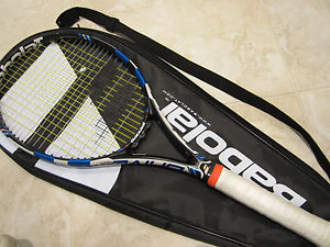 BABOLAT PURE DRIVE TOUR PLUS (+)  RACQUET (4 3/8) DEMO RACQUET. HYBRID STRINGS!!
