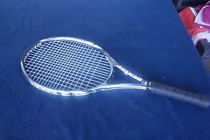 Dunlop Biomimetic 600 Tour Tennis Racquet 4 1/4