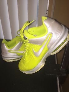NIKE AIR MAX CAGE DRAGON SIZE 9.5