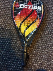 EKTELON Racquetball Racquet Smash Titanium, Longbody, 850 Power Level w Cover