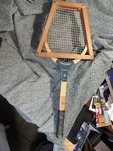 VINTAGE HAWTHORNE MEDALIST MODEL WOOD WOODEN TENNIS RACQUET RACKET