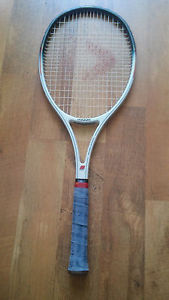 DONNAY GRAPHITE TENNIS RACKET