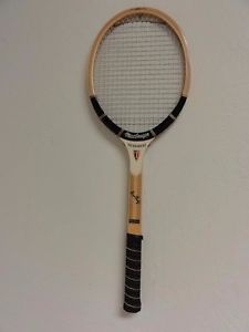 Near Mint MacGregor Tournament LLoyd Budge wood tennis racket  4 3/8