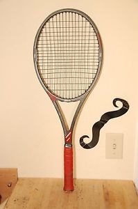 Wilson Aggressor Mid Size PWS Graphite Composite Tennis Racket/Racquet 4 1/4 85