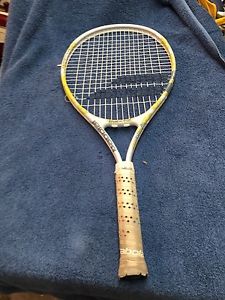 Tennis racket babolet 25 B'fly ideal for someone tying out the sport