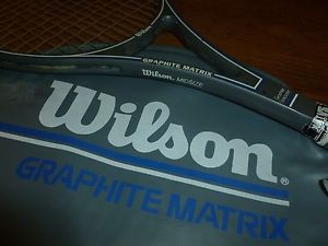 Wilson Graphite Matrix Midsize Tennis Racket/Racquet-4 1/4'' + Case