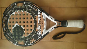 PALA DE PADEL MIDDLE MOON ECLIPSE 3 CARBON