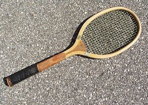 A.G Spalding Bros. All Comers Model F 1912 antique tennis racket
