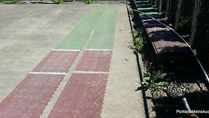 Interlocking tennis court mats