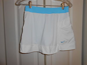 NIKE WHITE WITH LIGHT BLUE TRIM GIRLS SKIRT---LARGE