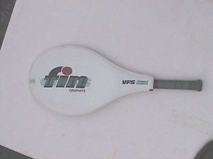 Fin Genius graphite  tennis racquet grip sz L3  4 3/8L    in excellent condition