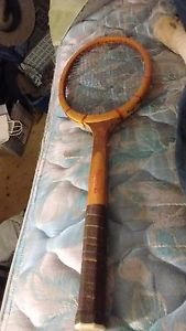 Spalding Davis Cup -Wood Tennis Racket - Handcrafted in Belgium VGC 4-1/2" Grip