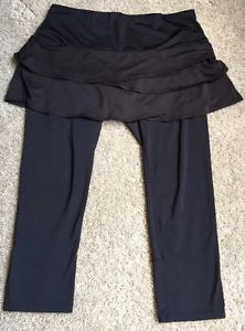 Lucky In Love Scallop Capri Tennis Skirt Black Size Medium Athletic Workout EUC!
