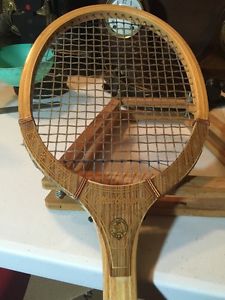 Vintage MacGregor Medallion Wooden Tennis Racquet w Wood Press Nice Original