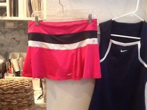 Ladies Nike 2 piece Tennis Outfit