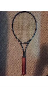 Wilson Apt Plus Tennis Racket With Cover