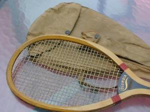 vintage COLUMBIA WRIGHT & DITSON TENNIS RACQUET .... very nice!