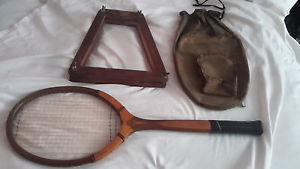Vintage Cortland Tennis Racquet "Challenger' Kovrpres Cover & Press